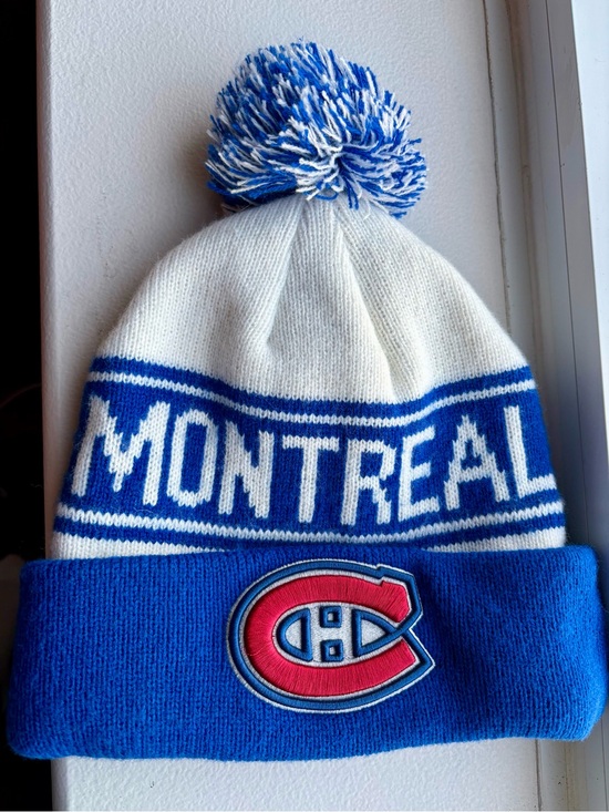 Fanatics Other - Montreal Canadiens Pom Beanie collector Classic 100 LNH